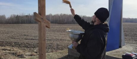 Установка и освящение поклонного Креста в г.п.Лоев